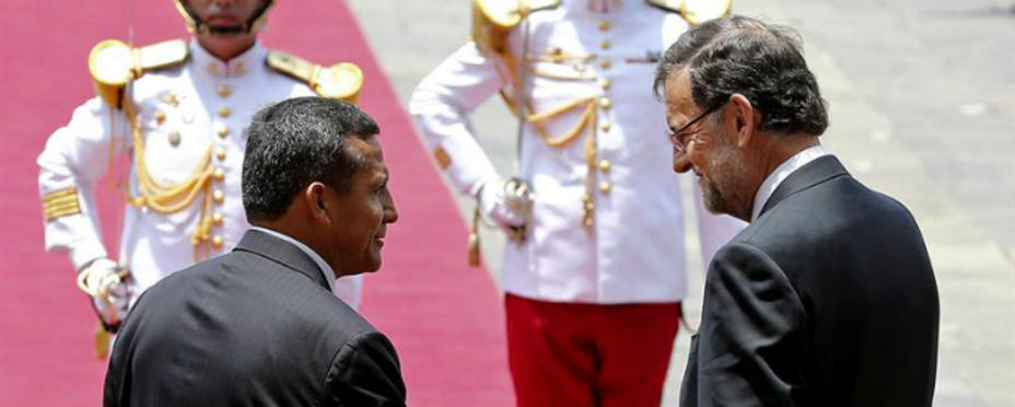 Mariano Rajoy saluda a Olllanta Humala, presidente de Perú. EFE