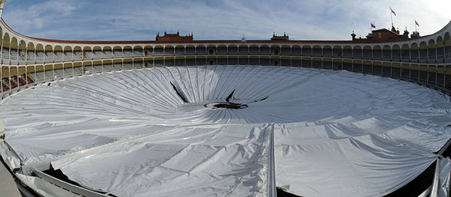 Así quedó la cubierta de Las Ventas tras su derrumbe el pasado mes de enero. TAURODELTA