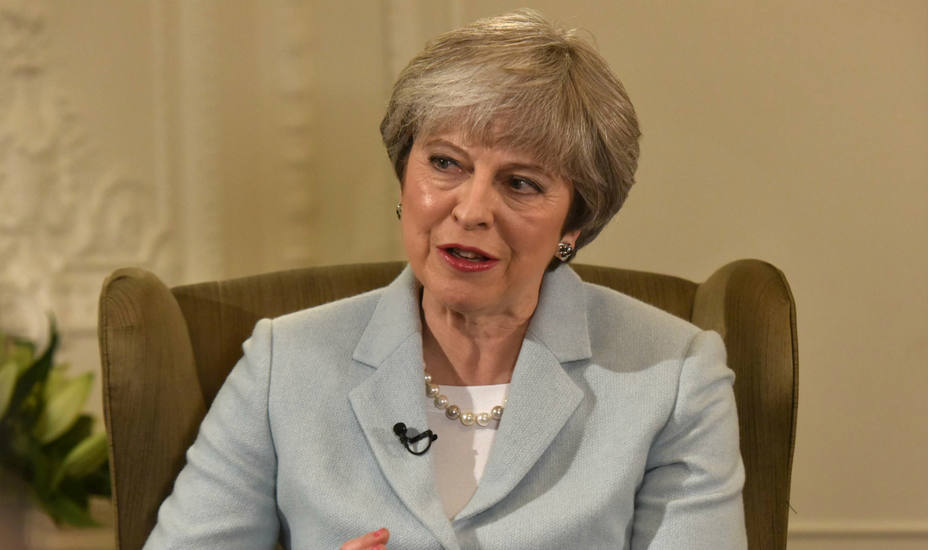 Theresa May, primera ministra biritánica, durante una entrevista a la BBC. REUTERS