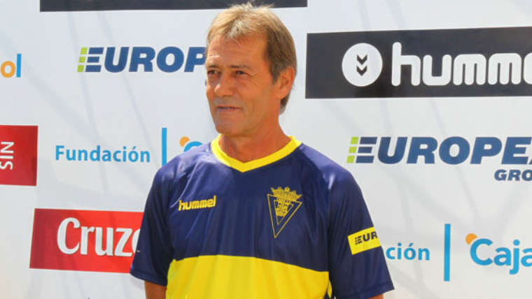 Pepe Mejías, destituido como entrenador del Conil CF – Ceuta DeportivaCeuta  Deportiva