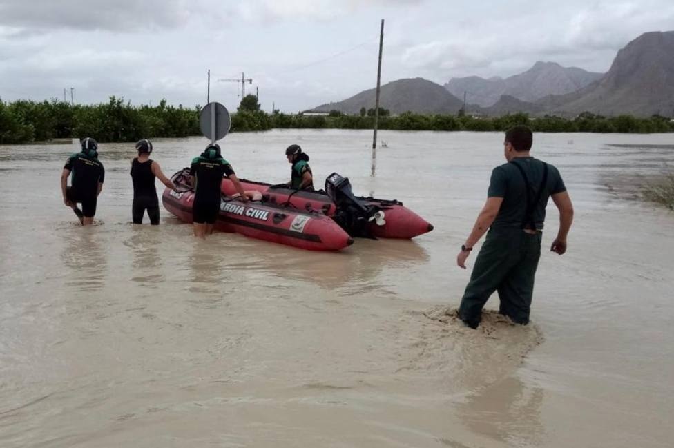 La Guardia Civil rescata a 650 personas en las zonas de Alicante afectadas por la DANA desde el miércoles