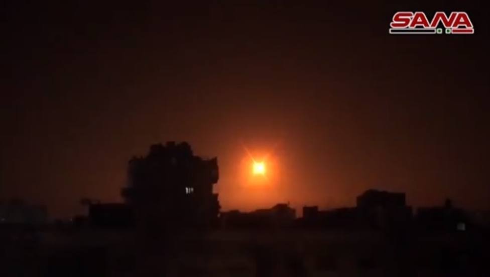 Los sistemas de defensa antiaérea de Siria interceptan varios misiles en el espacio aéreo de Damasco