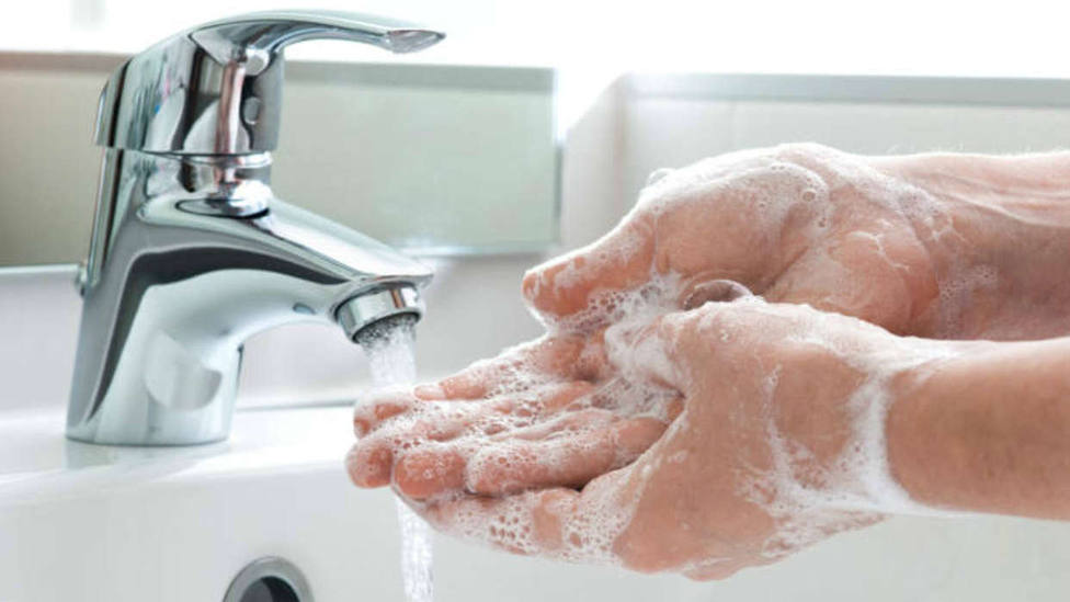 Los peligros de lavarse en exceso las manos que debes conocer para evitar muchos problemas