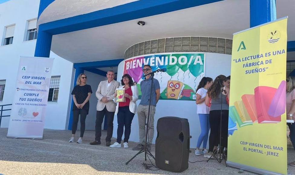 La Junta entrega en Jerez los premios del II Concurso de Relatos para Centros Comunidades de Aprendizaje