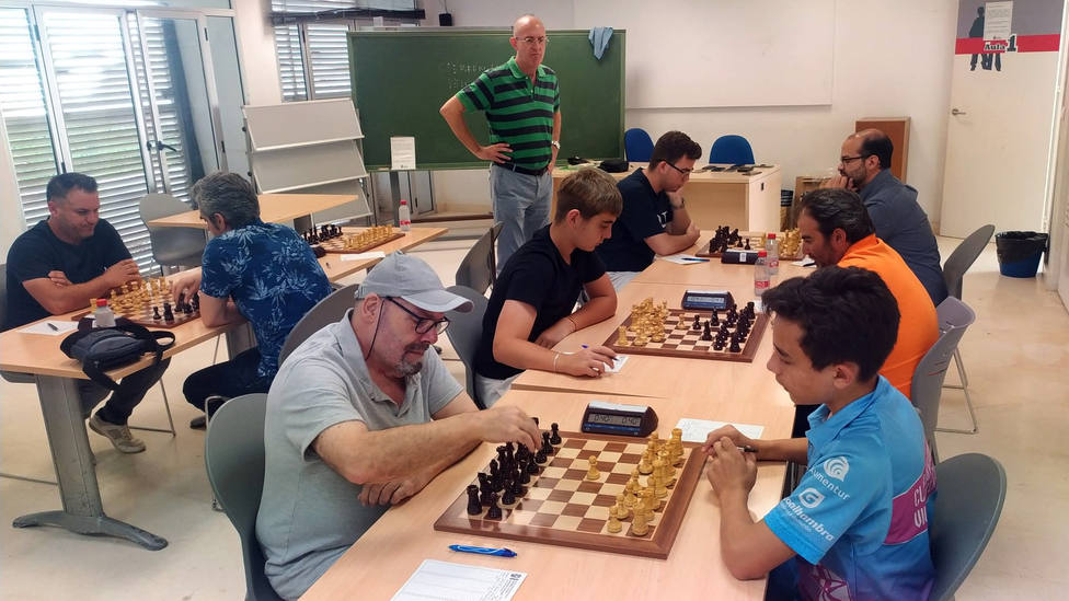 Baza, Vegas del Genil y Motril congregan a lo más selecto del ajedrez andaluz