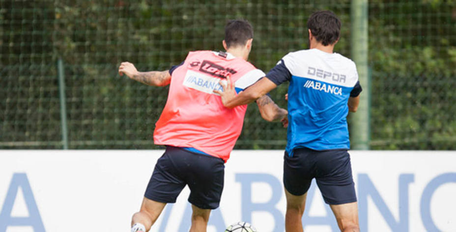 Luisinho y Arribas tuvieron que ser separados por sus compañeros. (Foto: canaldeportivo.com)