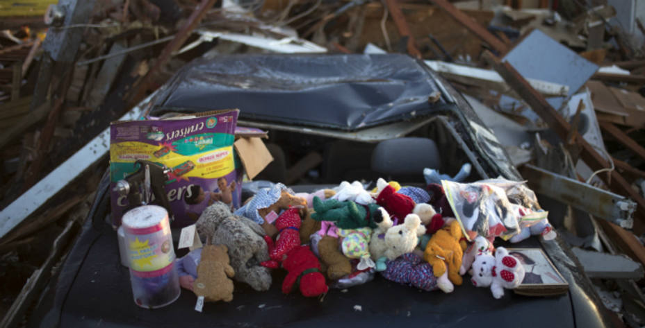 Los restos de la tragedia de Oklahoma City. REUTERS