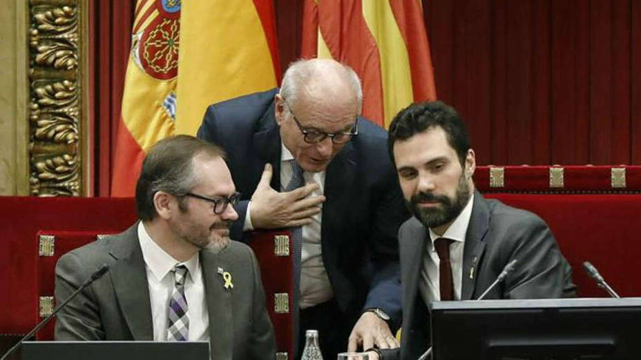 El Parlament desobedece: reconoce simbólicamente a Puigdemont