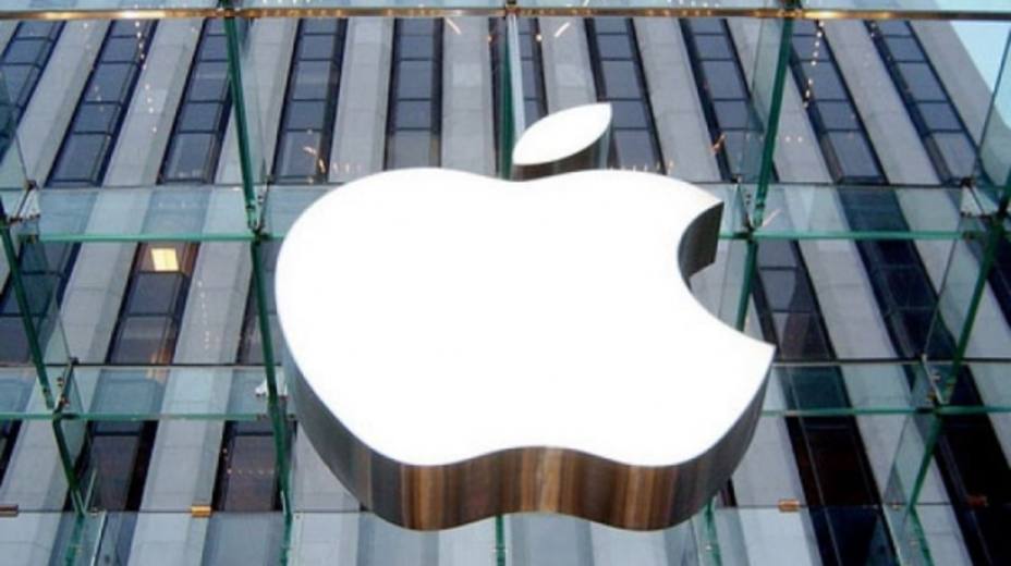 Apple alcanza un valor bursátil de un billón de dólares