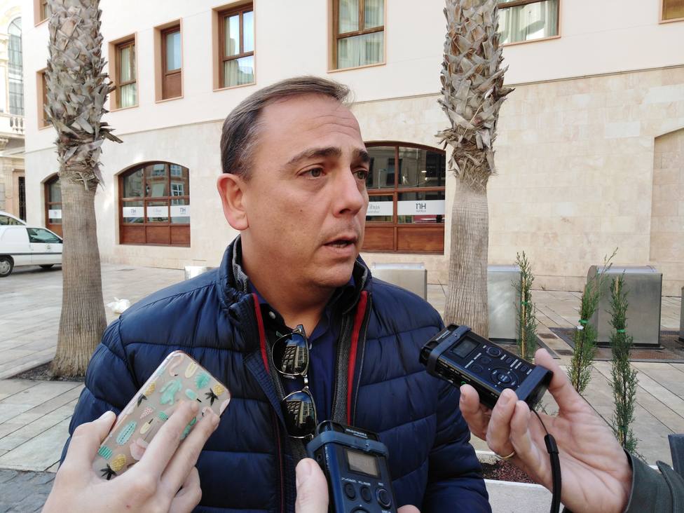 Espejo acusa al PSOE de utilizar a la Guardia Civil para una treta electoral