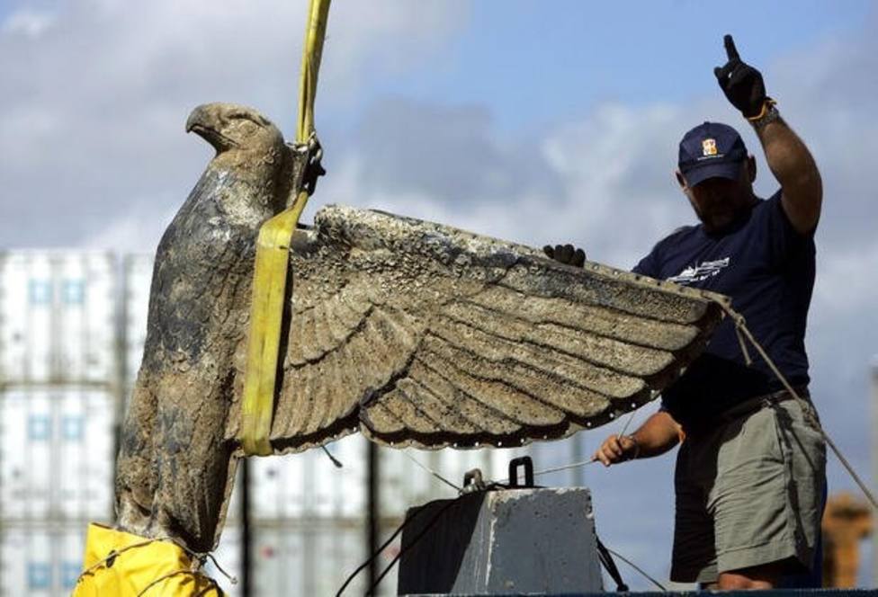 Uruguay apelará una orden judicial que lo obliga a vender un águila de bronce nazi