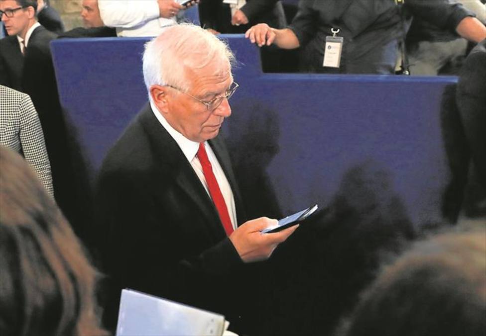 Borrell pide una salida negociada en Venezuela y apuesta por retomar las conversaciones