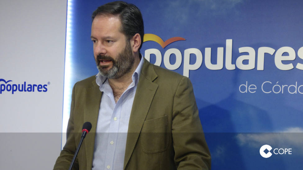 Molina critica que el PSOE pida aplaudir una pérdida de 233 millones en la PAC para Córdoba