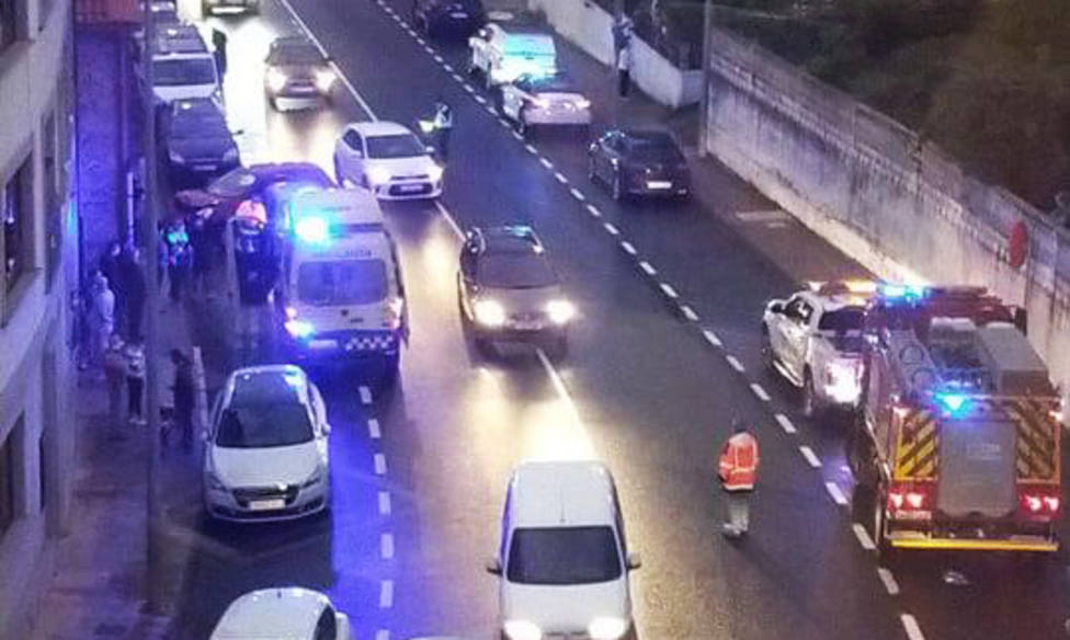 La colision motivó retenciones puntuales en la zona - FOTO: Tráfico Ferrolterra