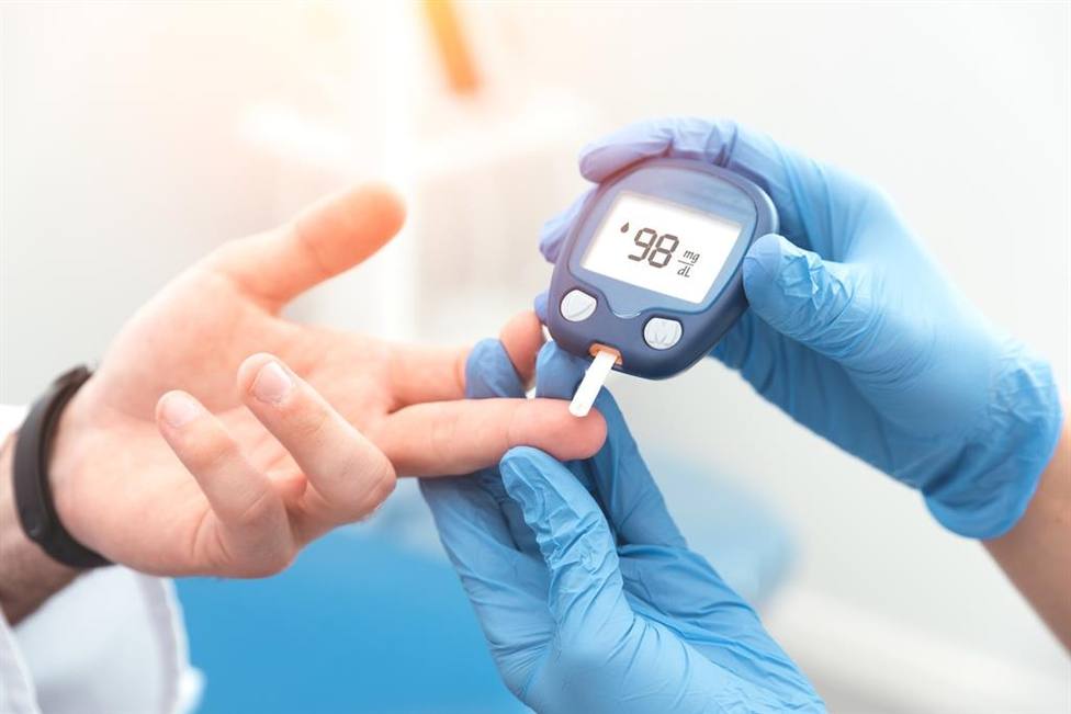Más de 870 pacientes de Almería con diabetes se benefician del sistema flash de monitorización de glucosa