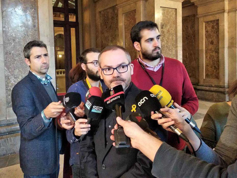JxCat avisa de que un 155 en Cataluña indefinido sería suspender la democracia