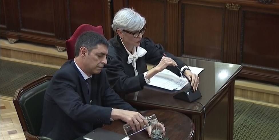 Trapero empieza a contestar a Vox y Marchena informa a su abogada de las limitaciones a la hora de asesorarle