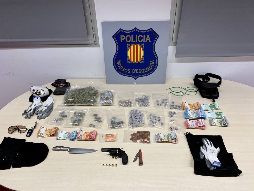 Conjunto de objetos robados por los ladrones de lEixample