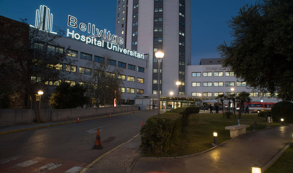Edificio del Hospital de Bellvitge en lHospitalet de Llobregat - HOSPITAL DE BELLVITGE