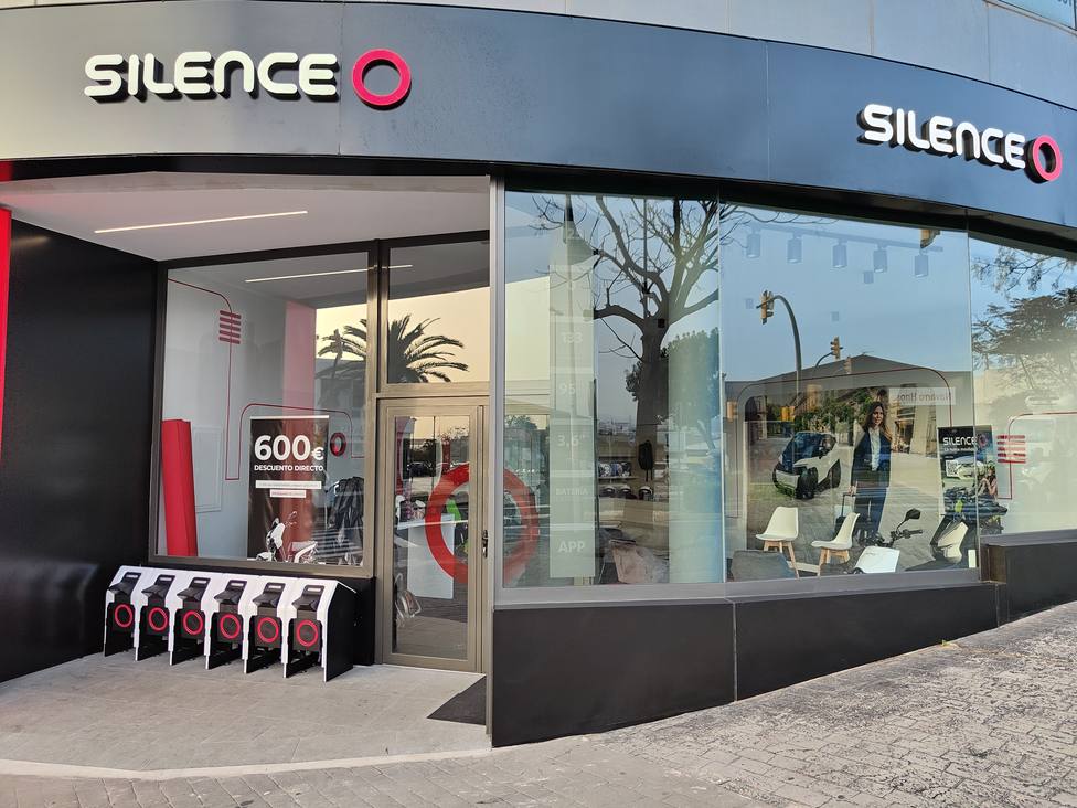 Silence desembarca a lo grande en Málaga capital con un primer concesionario de vehículos eléctricos