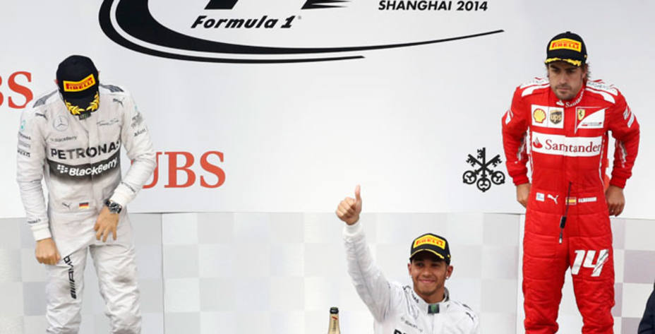 Hamilton ganó en China seguido por Rosberg y Alonso. Reuters.