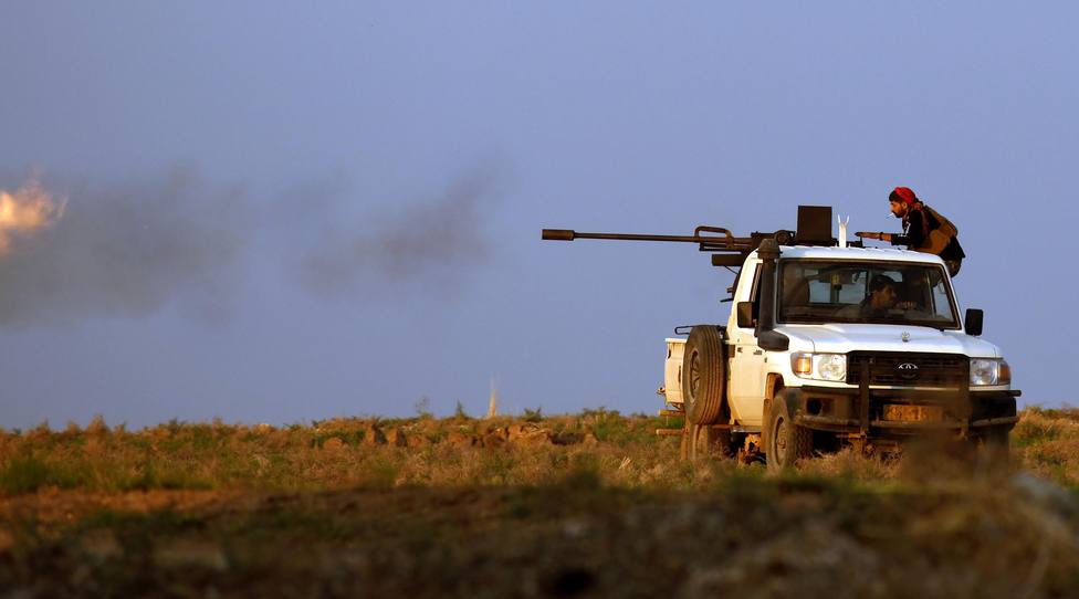 Siguen los combates entre fuerzas proturcas y milicias kurdas un mes después de la ofensiva de Ankara en Siria