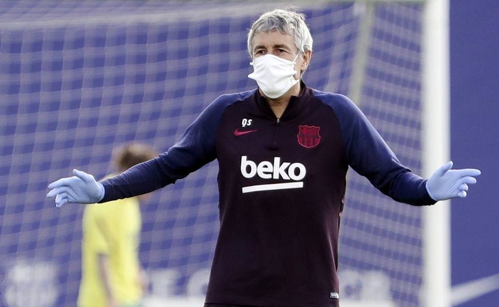 Quique Setién, entrenador del Barça, durante un entrenamiento
