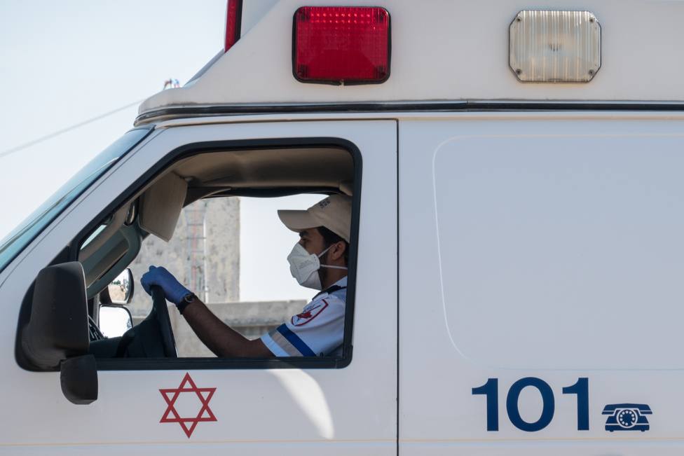 Dos muertos y 167 heridos al derrumbarse una grada en una sinagoga en Cisjordania