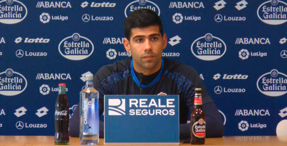 Juanfran, durante una rueda de prensa del Deportivo (FOTO - Deportivo)