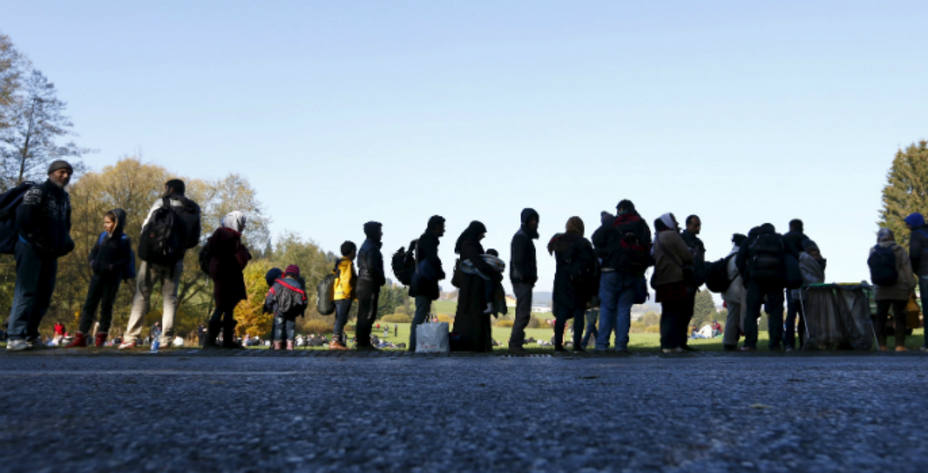 Refugiados en la frontera entre Alemania y Austria. REUTERS