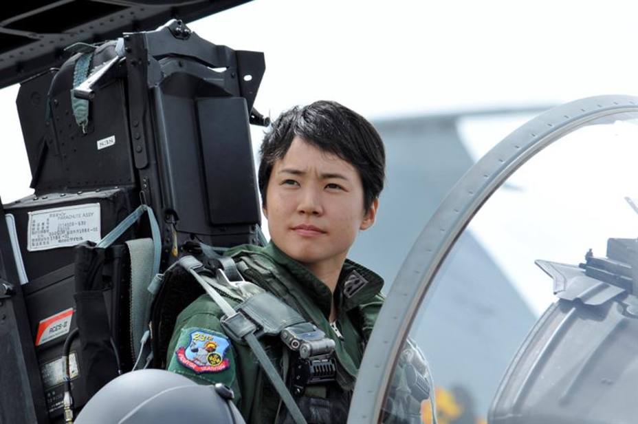 La mujer que amaba ‘Top Gun’ y que se ha convertido en la primera piloto de cazas de Japón