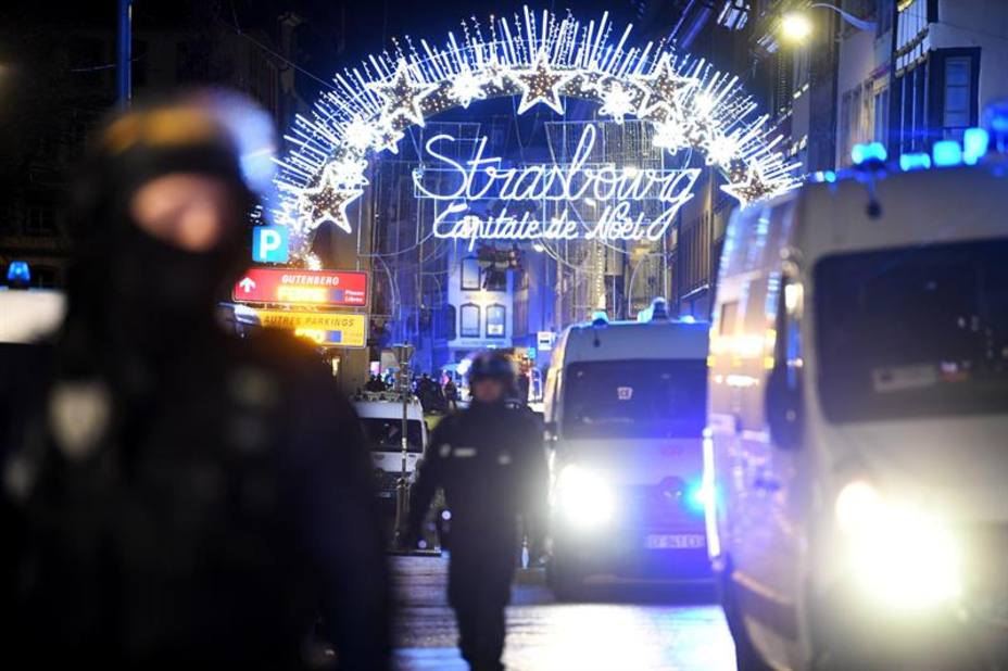 Francia se vuelca en la búsqueda del autor del tiroteo en Estrasburgo