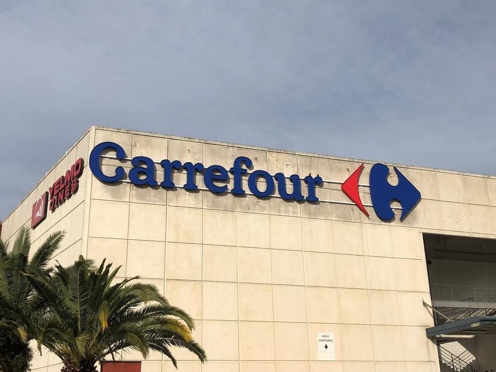 CATALUNYA.-Carrefour contrata a 120 personas para un hipermercado reformado en Sant Cugat del VallÃ?s (Barcelona)