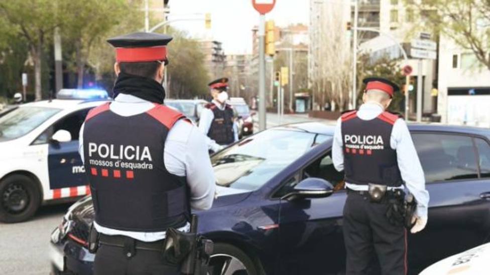 Los Mossos han detenido al autor de 22 robos de vehículos en Barcelona