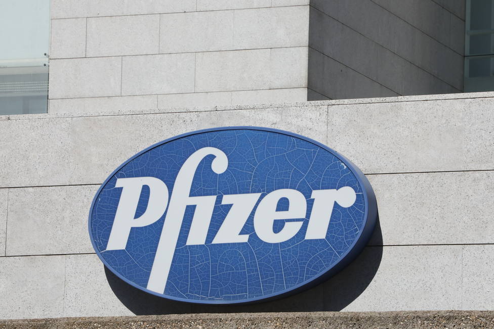 Podemos aprovecha la vacuna de Pfizer, que renunció a las subvenciones, para reivindicar lo público