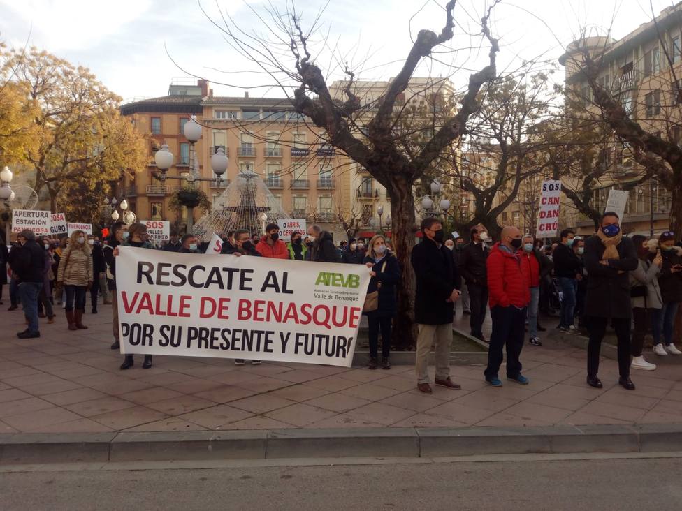 Manifestación Se vende Pirineo-Razón: Gobierno de Aragón