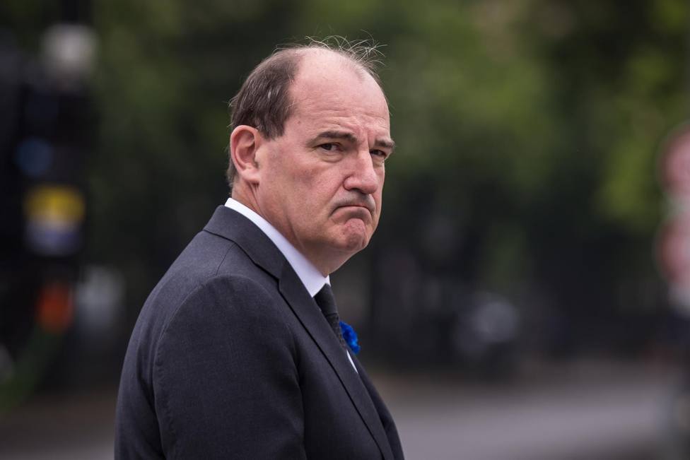 El primer ministro de Francia, Jean Castex, formaliza su dimisión