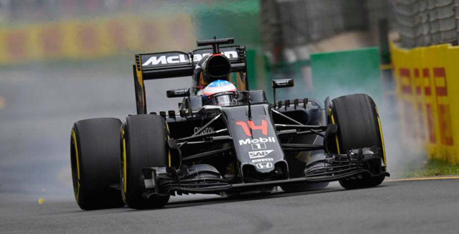 Fernando Alonso estrenó el nuevo McLaren Honda firmando el sexto crono del día. Reuters.