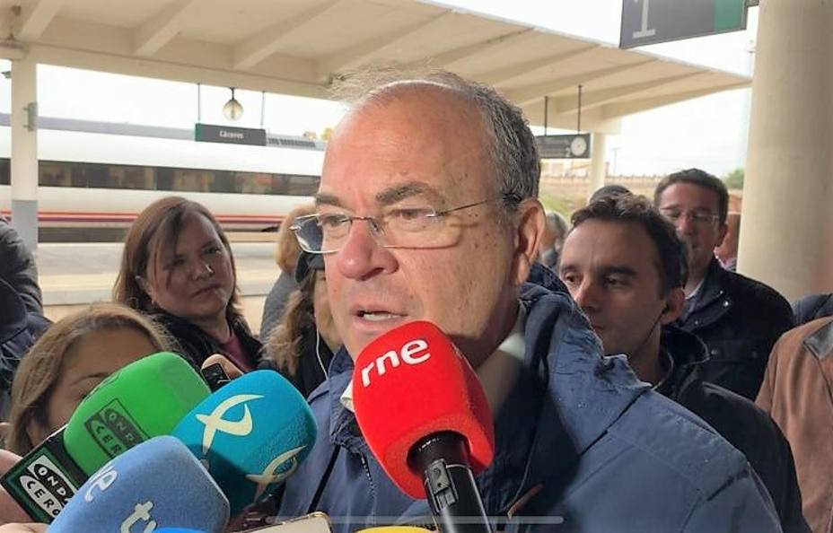 Monago defiende el éxito de las movilizaciones en Madrid y Cáceres y pide más presión para mejorar el tren extremeño