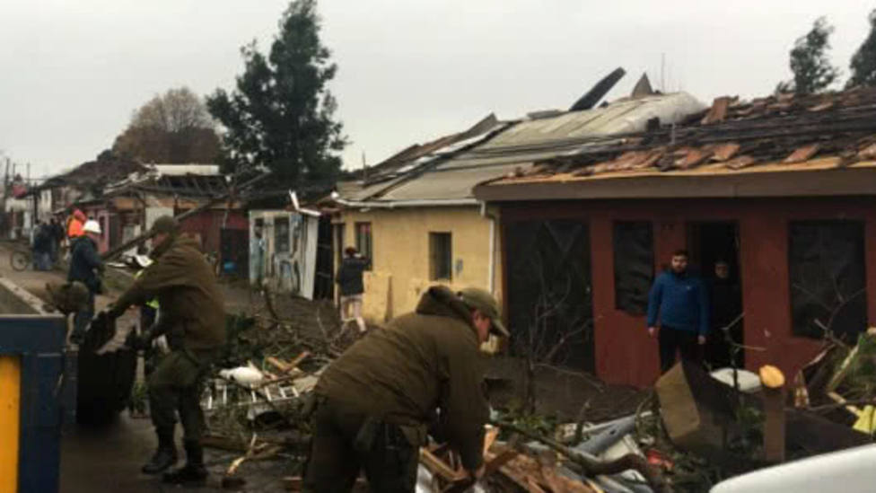 Un muerto y graves daños materiales por un inusual tornado en el sur de Chile