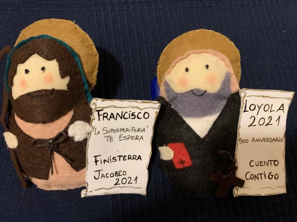 Los muñecos con los que invitamos al Papa a venir a España en 2021