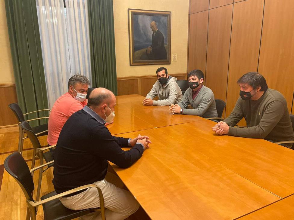 Reunión entre directivas de UC Ceares y Real Sporting de Gijón