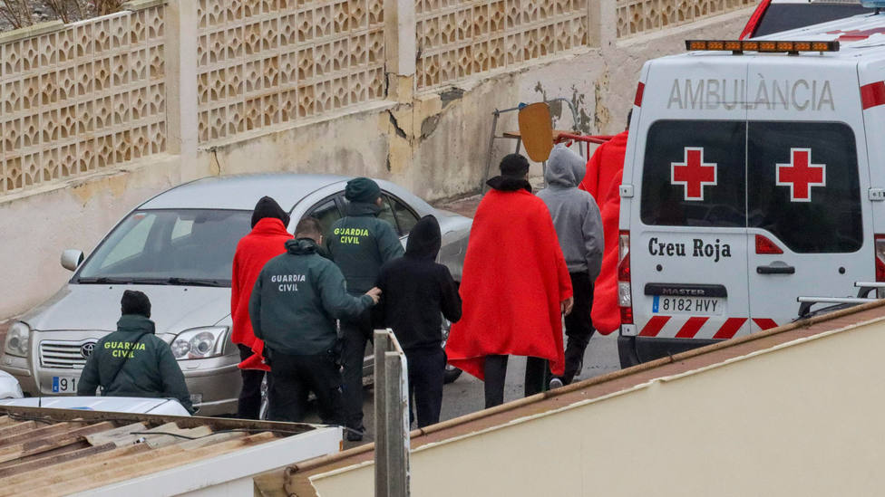 Más de treinta migrantes entran a nado en Ceuta en las últimas 24 horas