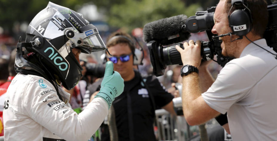 Rosberg lidera los entrenamientos oficiales en el GP de Brasil. REUTERS