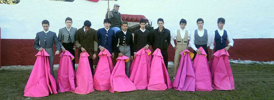 28 novilleros aspiran a ganar el XII Zapato de Plata de Arnedo (La Rioja). ARCHIVO
