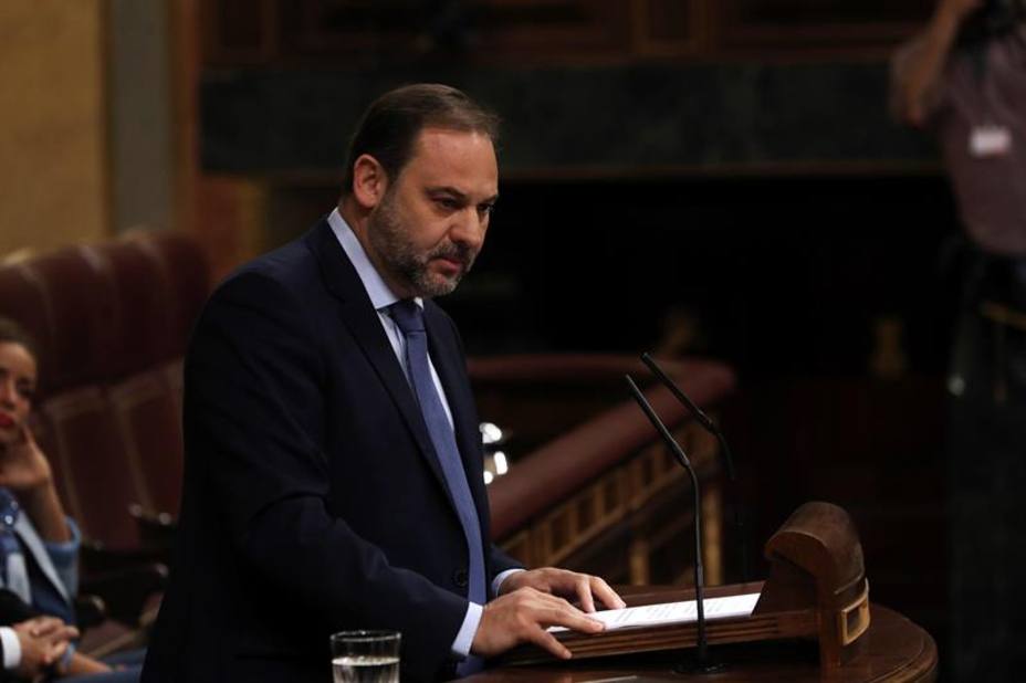 Ábalos dice que el PSOE no ha establecido alianzas con los independentistas