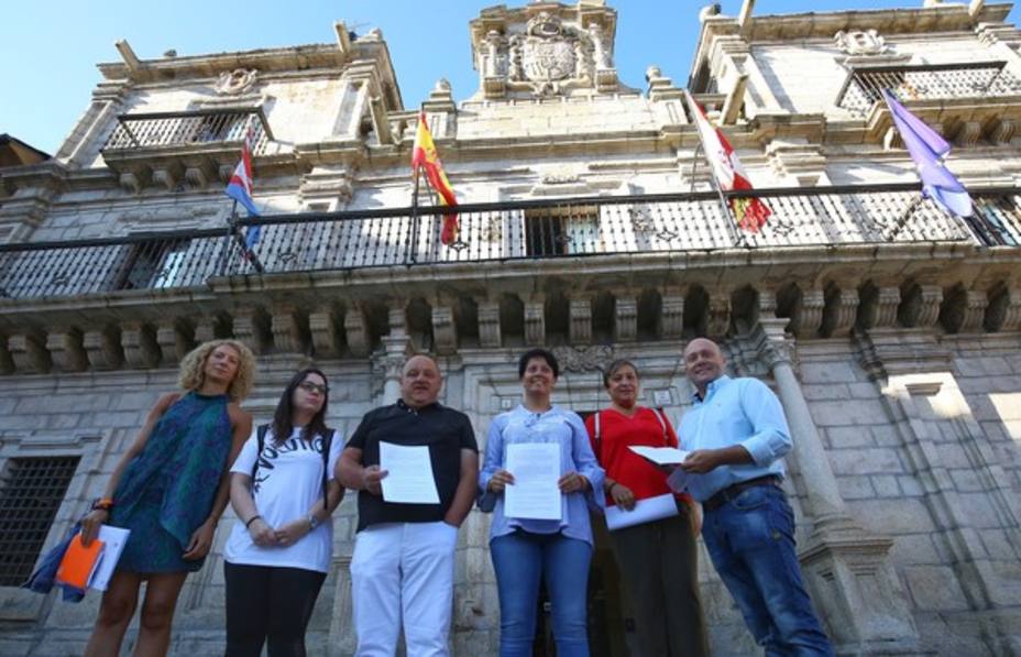 Ciudadanos, PSOE y PeC piden un pleno para que la alcaldesa explique su vinculación con la Enredadera