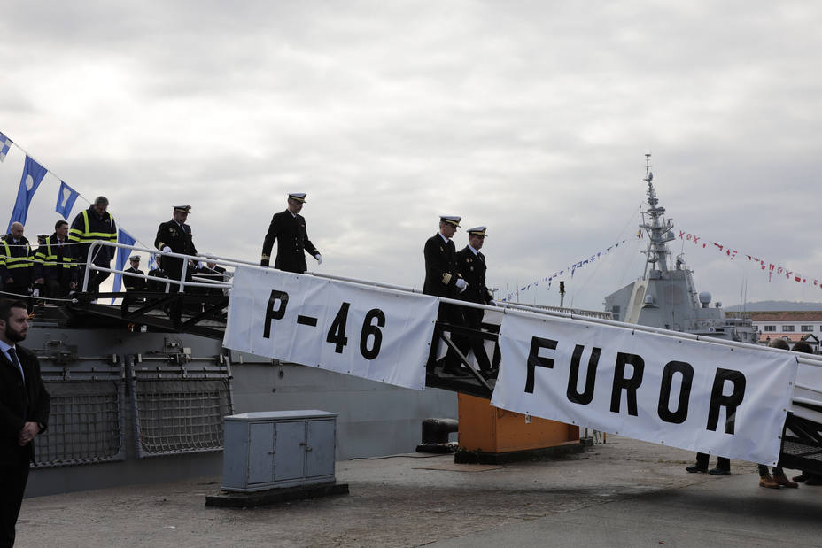 Acto de entrega del buque Furor en el Arsenal Militar de Ferrol