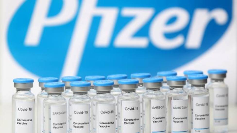 Pfizer propone una tercera dosis: Es posible que a algunos grupos poblacionales haya que vacunarles más