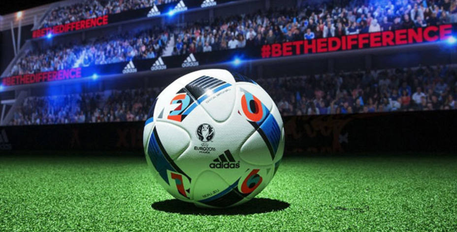 El Beau Jeu es el balón oficial de la fase de grupos de la Eurocopa 2016. Foto: ADIDAS.